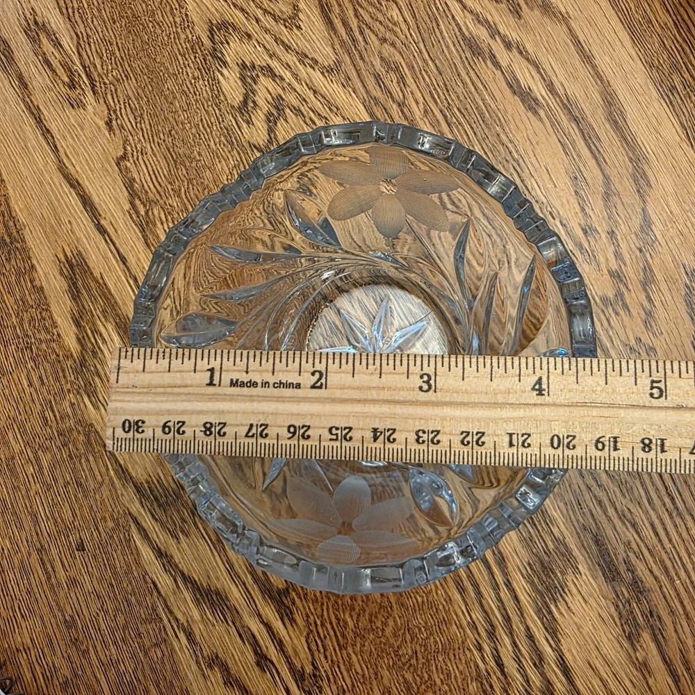 Crystal Glass Bowl Etched Floral Frosted Scalloped Rim Starburst Base 4.5